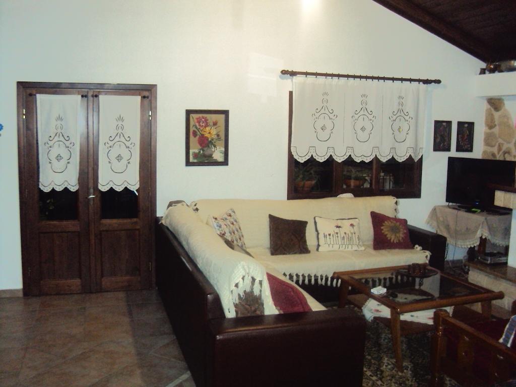 Vassilis Guesthouse Rapsáni Zewnętrze zdjęcie