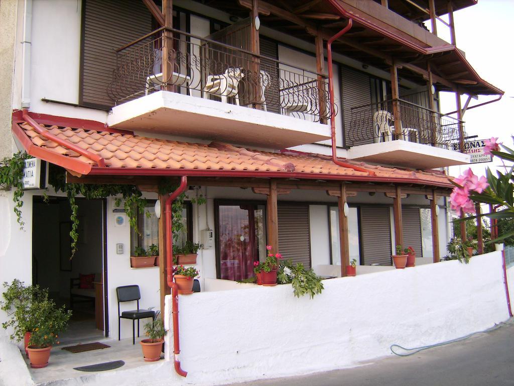 Vassilis Guesthouse Rapsáni Zewnętrze zdjęcie